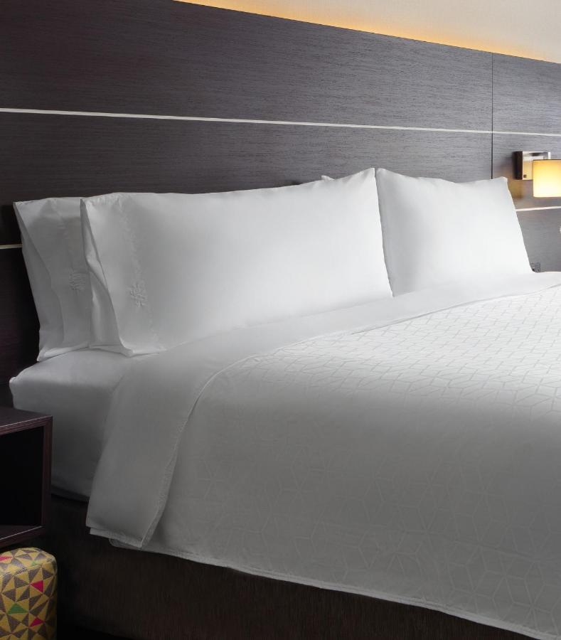 Holiday Inn Express Hotel & Suites Belmont By Ihg Buitenkant foto