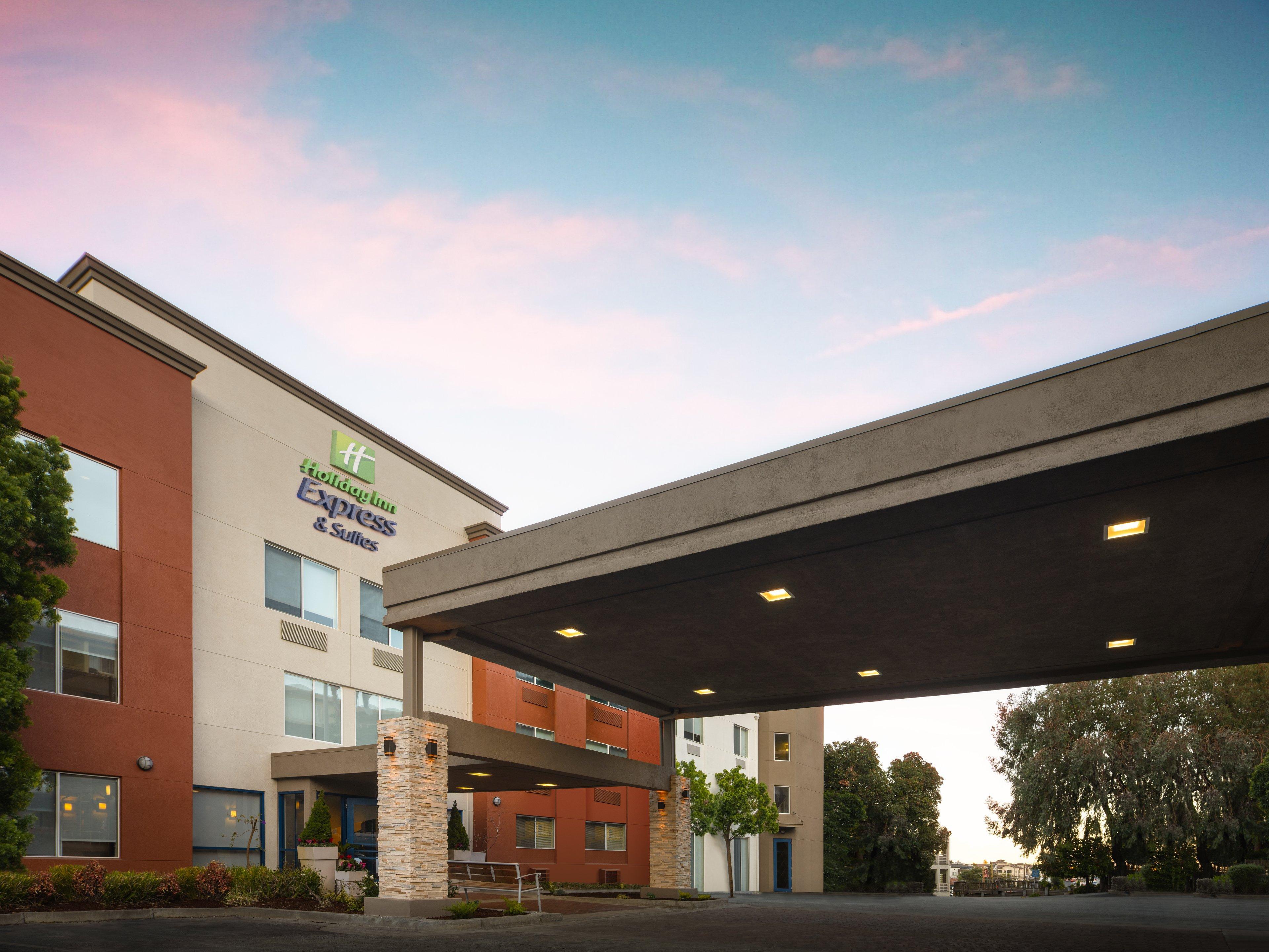 Holiday Inn Express Hotel & Suites Belmont By Ihg Buitenkant foto