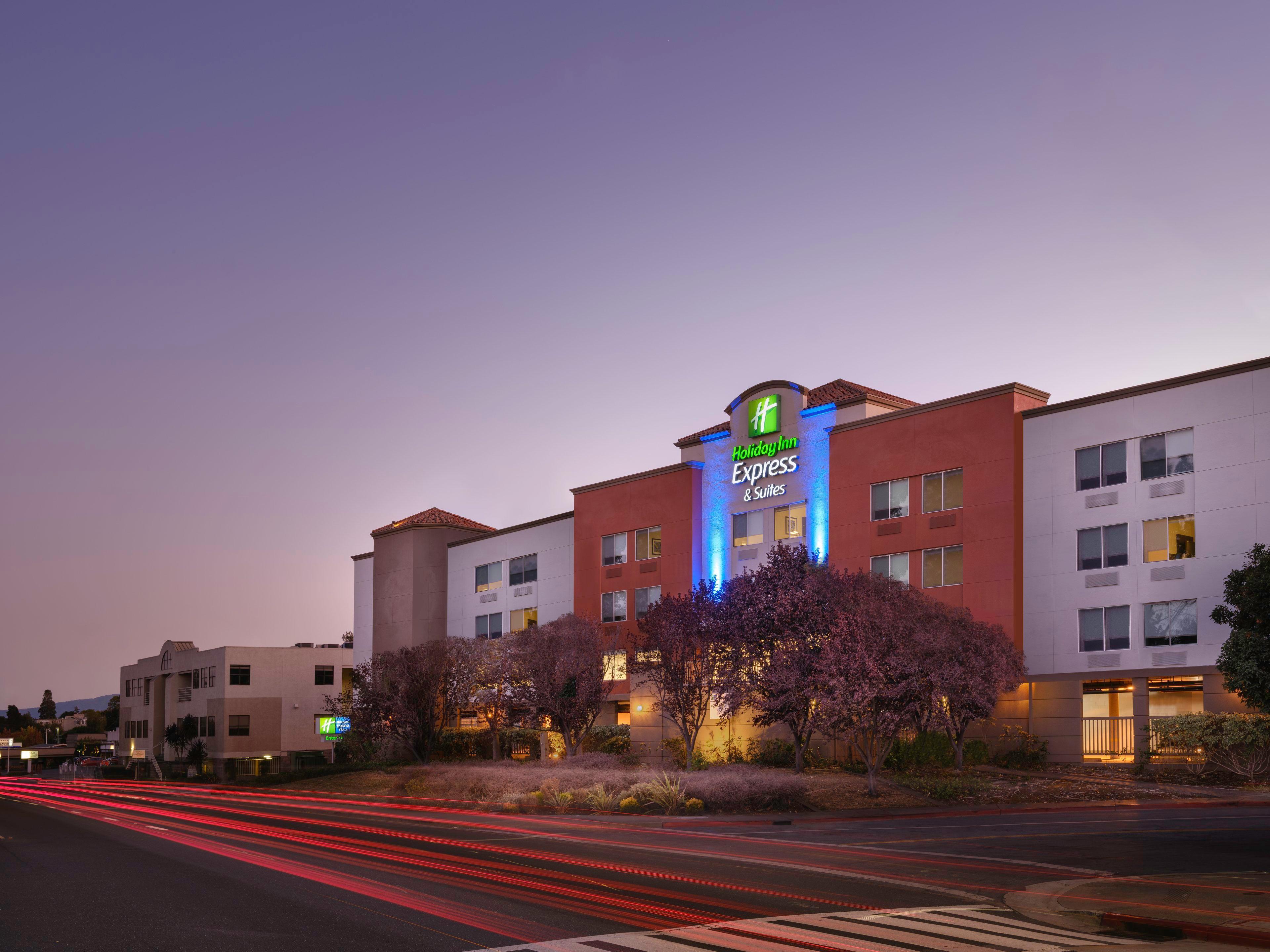 Holiday Inn Express Hotel & Suites Belmont By Ihg Buitenkant foto