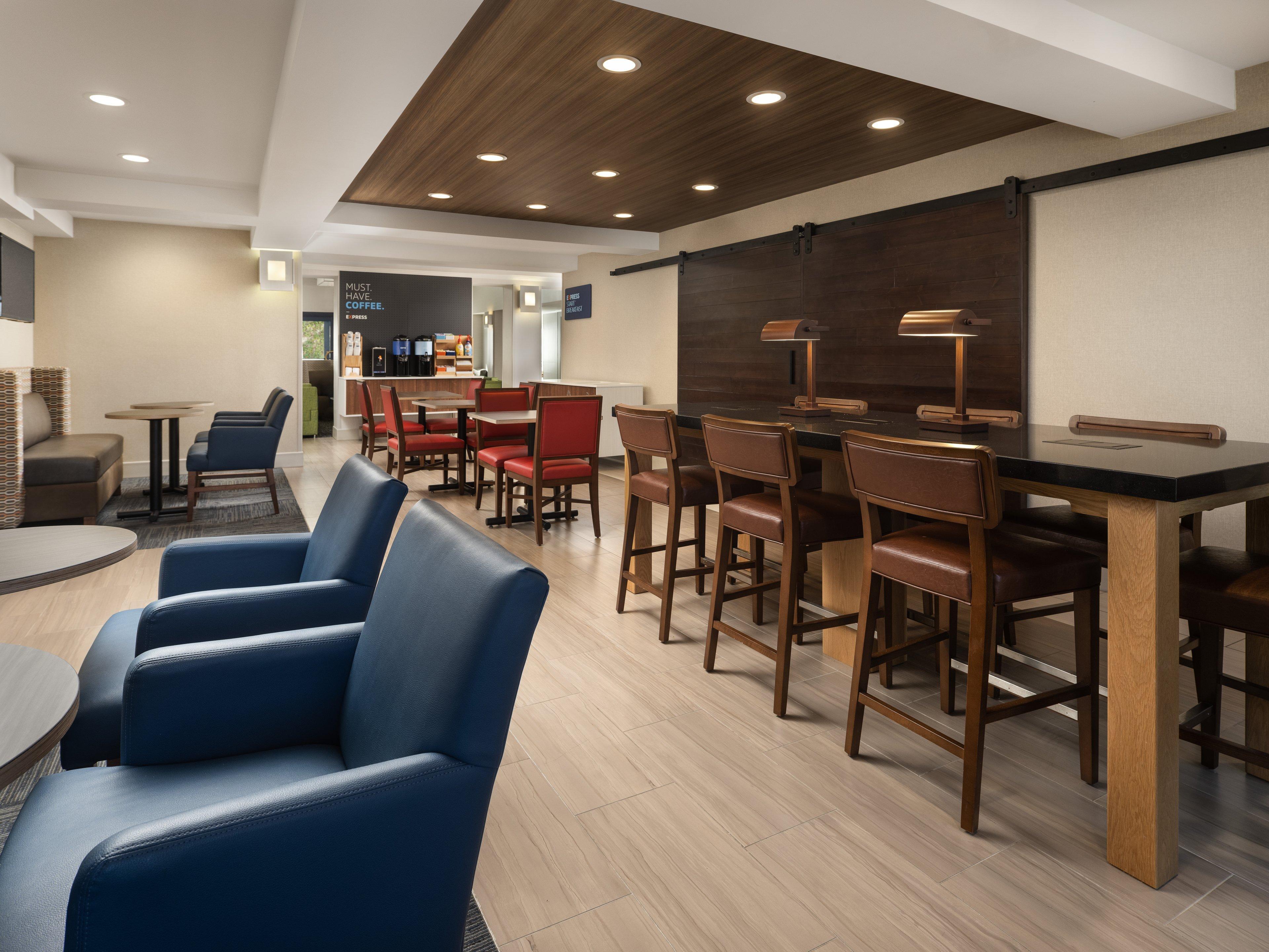 Holiday Inn Express Hotel & Suites Belmont By Ihg Buitenkant foto