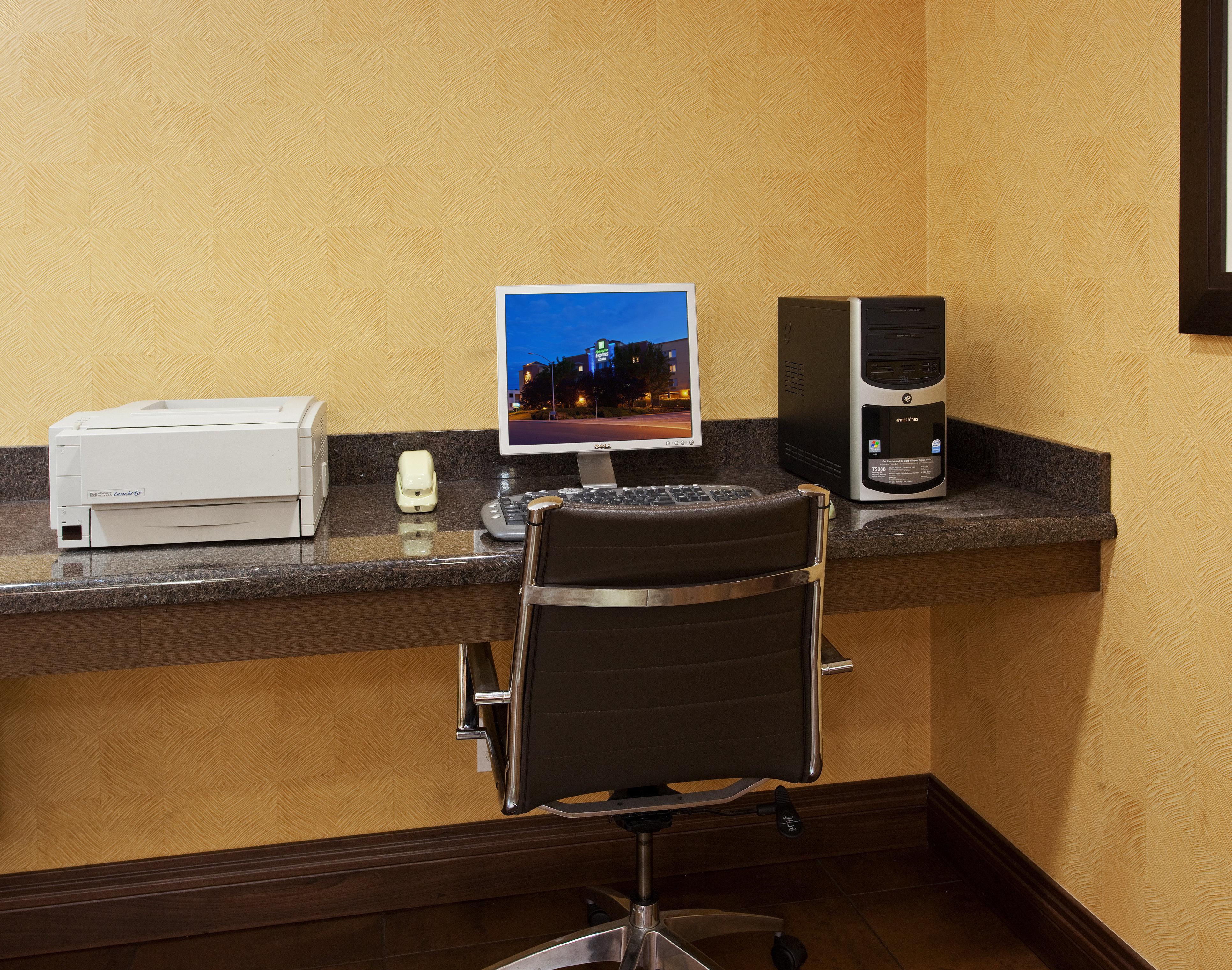Holiday Inn Express Hotel & Suites Belmont By Ihg Buitenkant foto