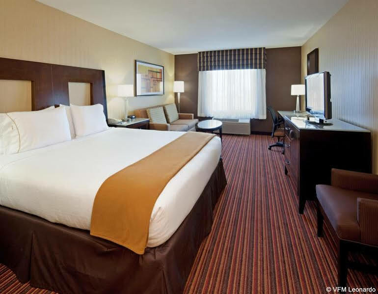 Holiday Inn Express Hotel & Suites Belmont By Ihg Buitenkant foto